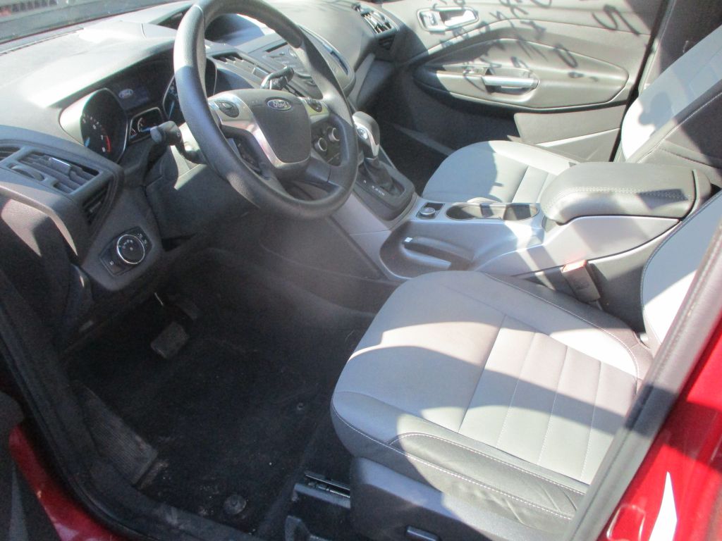Photo 9 of this FORD ESCAPE