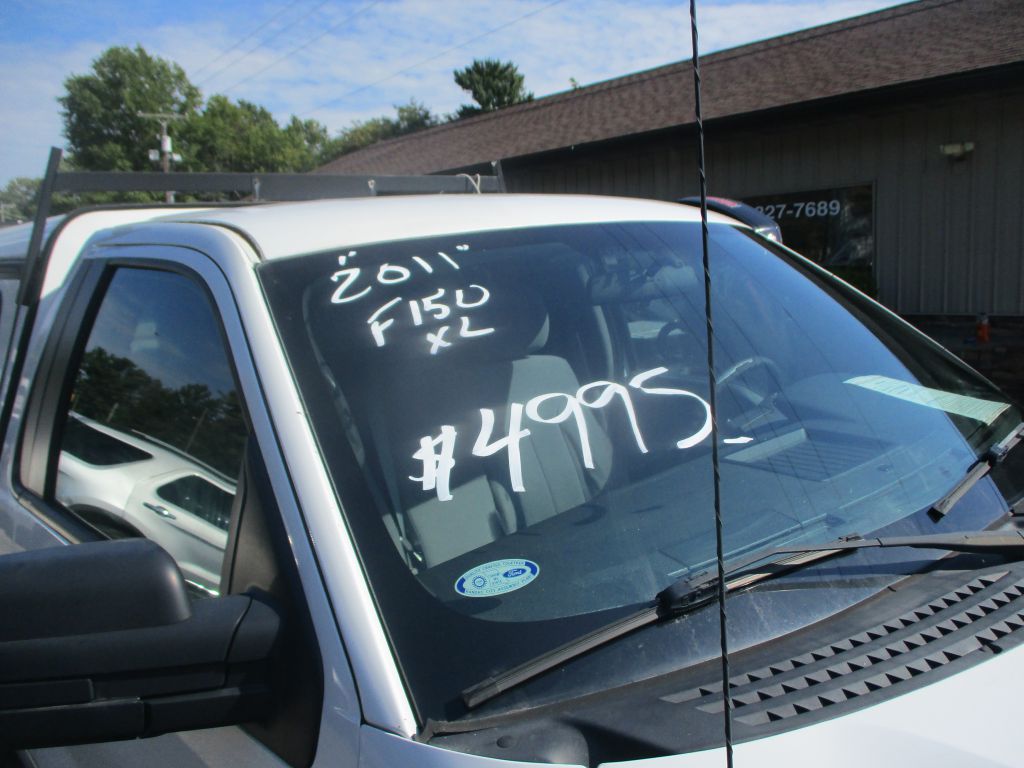 Photo 3 of this FORD F150
