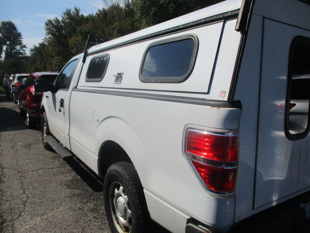 Photo 5 of this FORD F150