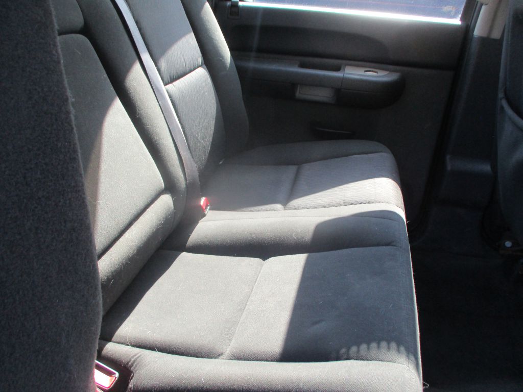 Photo 7 of this GMC SIERRA