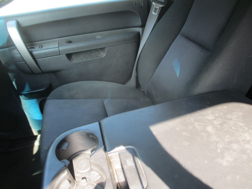 Photo 11 of this GMC SIERRA
