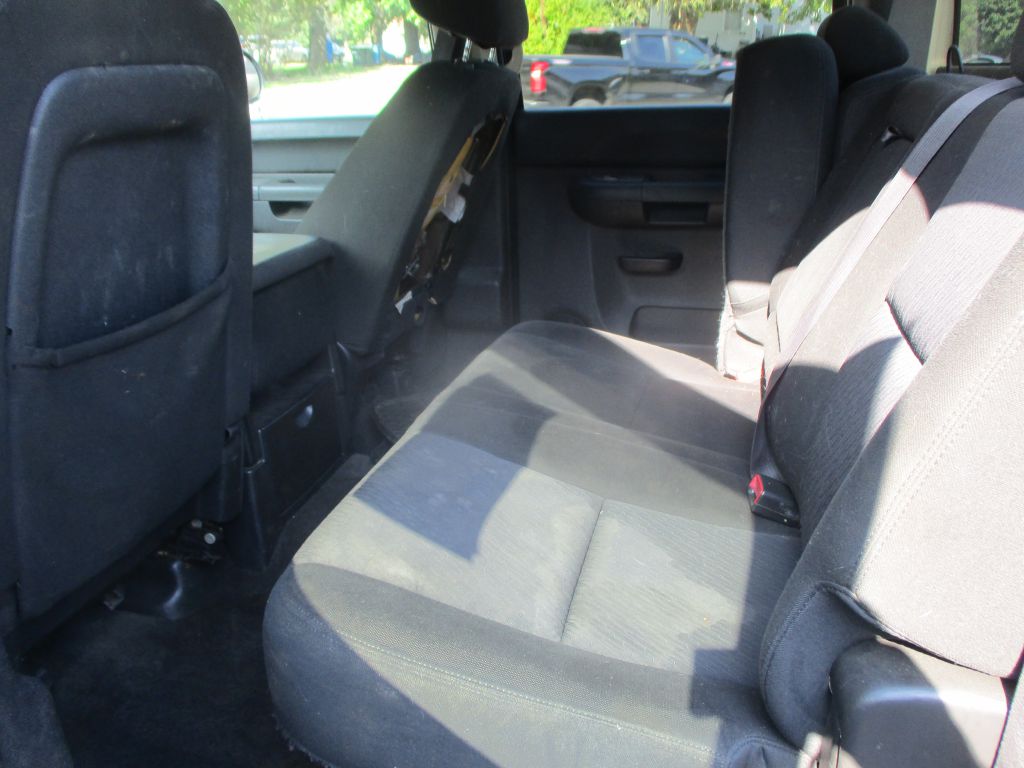 Photo 12 of this GMC SIERRA