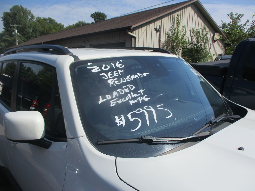 Photo 4 of this JEEP RENEGADE