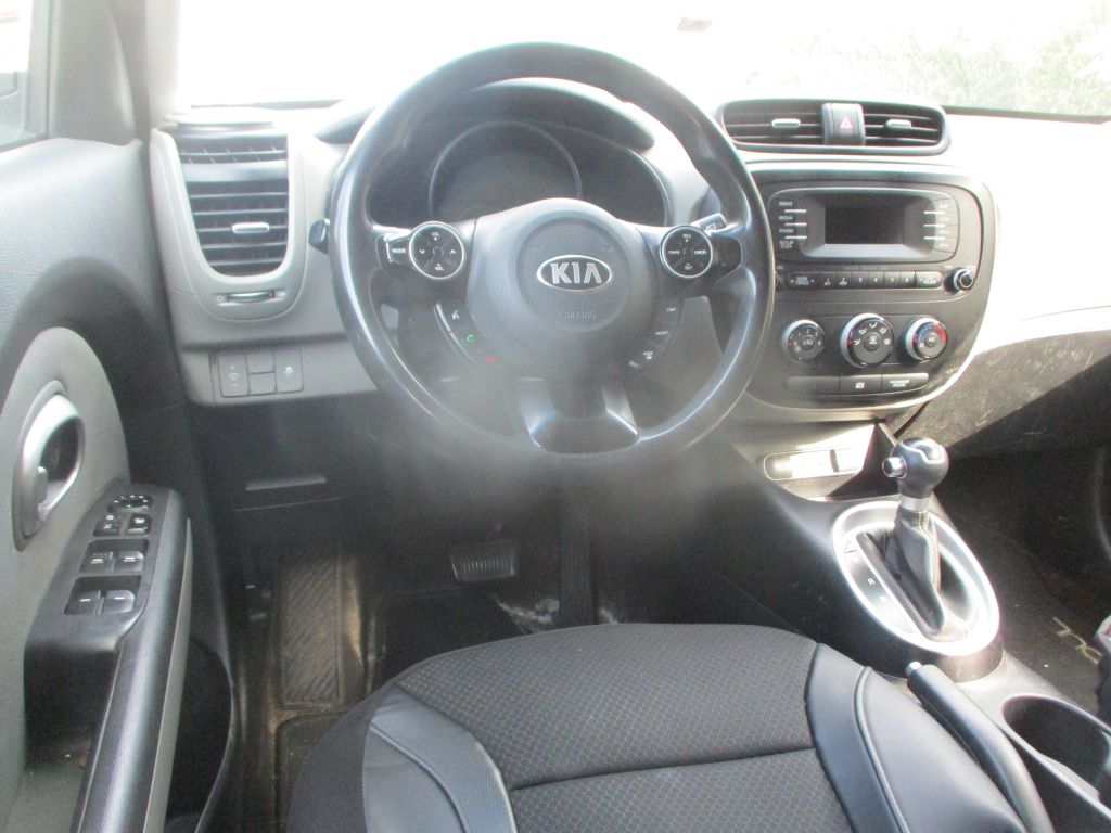 Photo 8 of this KIA SOUL