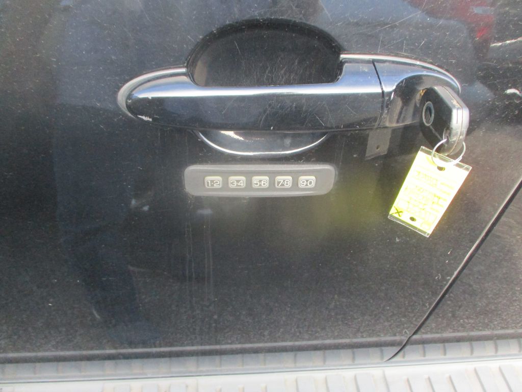Photo 4 of this MERCURY MARINER