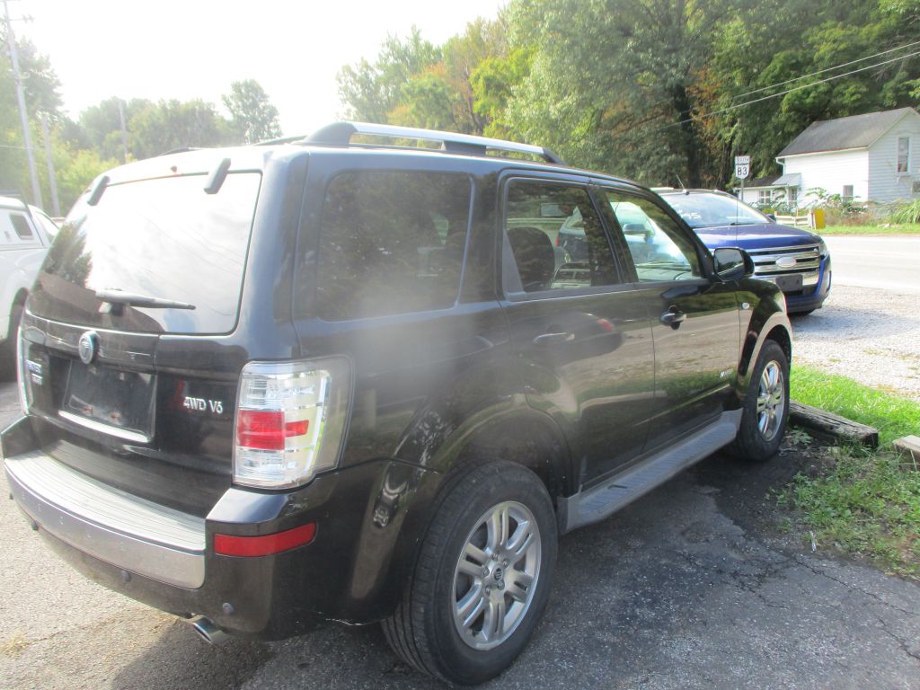 Photo 7 of this MERCURY MARINER