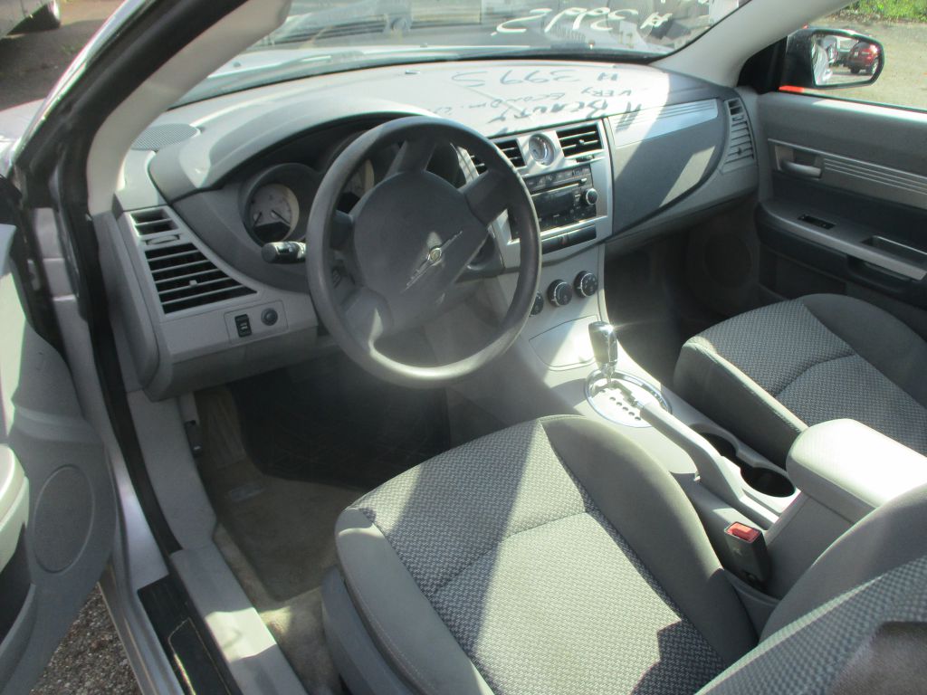 Photo 8 of this CHRYSLER SEBRING