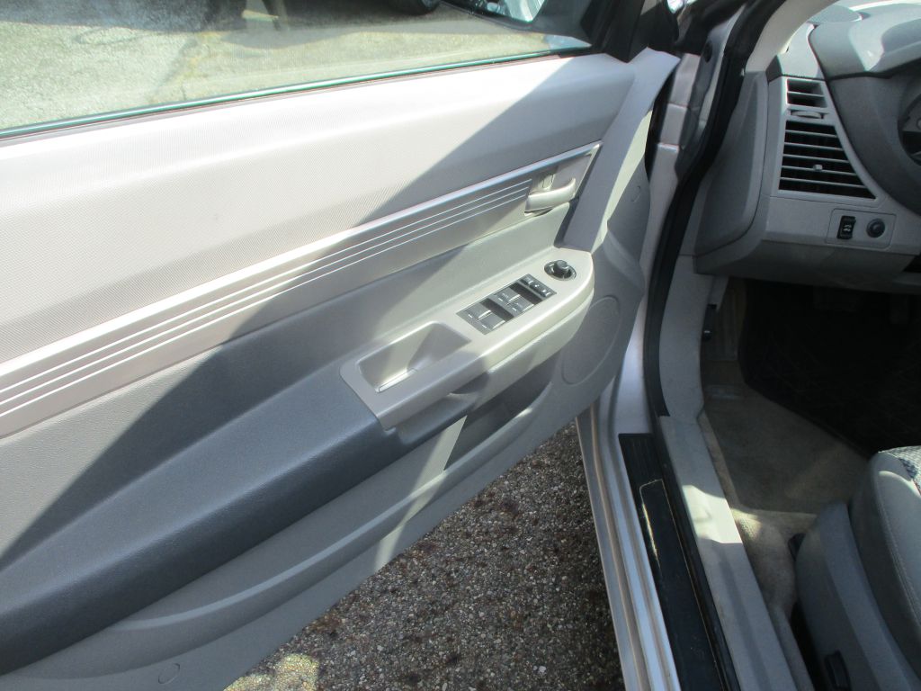 Photo 9 of this CHRYSLER SEBRING