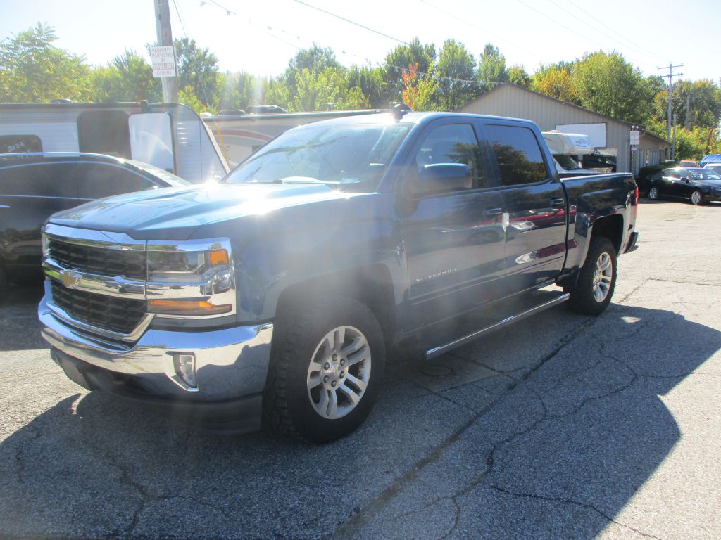 Photo 2 of this CHEVROLET SILVERADO 1500