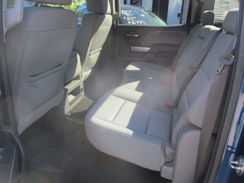 Photo 8 of this CHEVROLET SILVERADO 1500