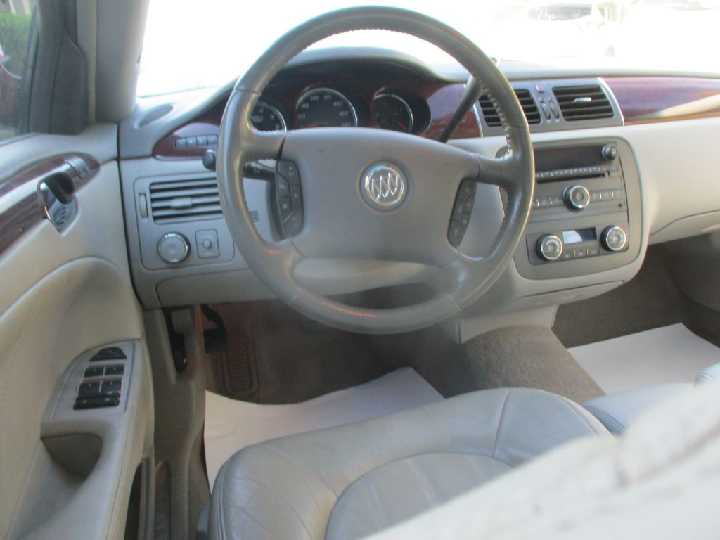 Photo 7 of this BUICK LUCERNE