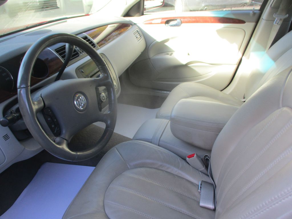 Photo 10 of this BUICK LUCERNE