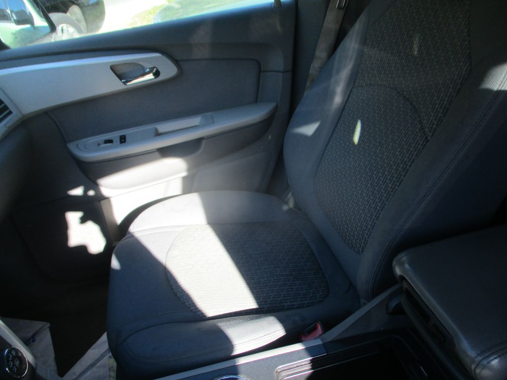 Photo 10 of this CHEVROLET TRAVERSE