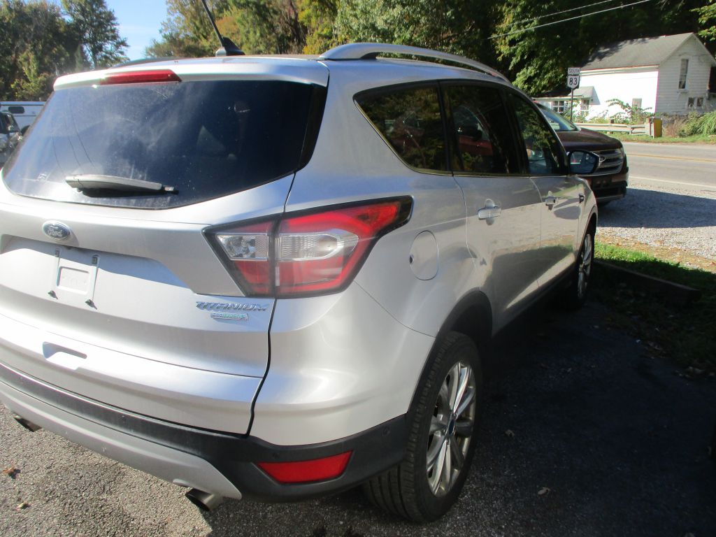Photo 6 of this FORD ESCAPE
