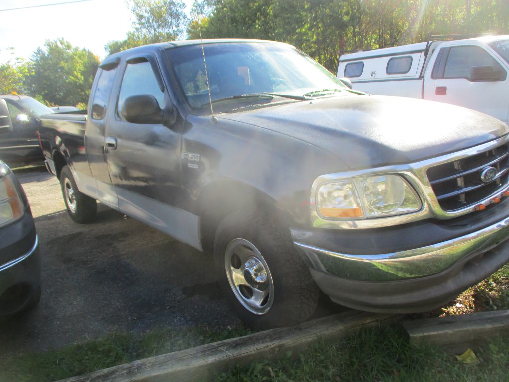 Photo 3 of this FORD F-150 HERITAGE