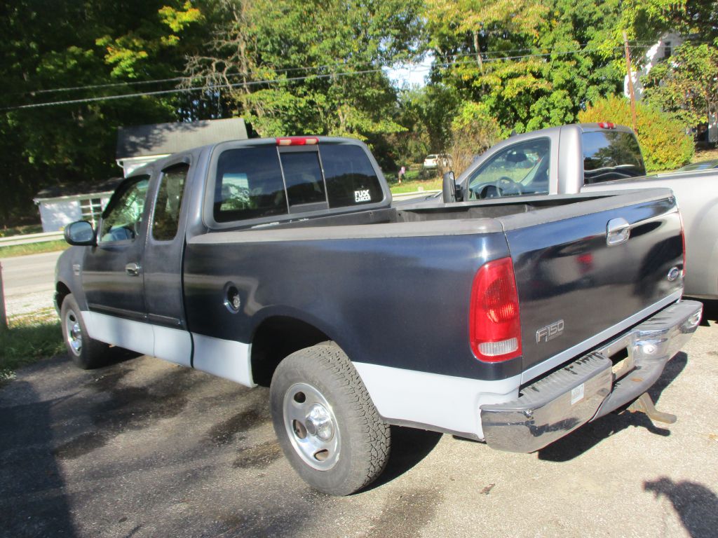 Photo 6 of this FORD F-150 HERITAGE
