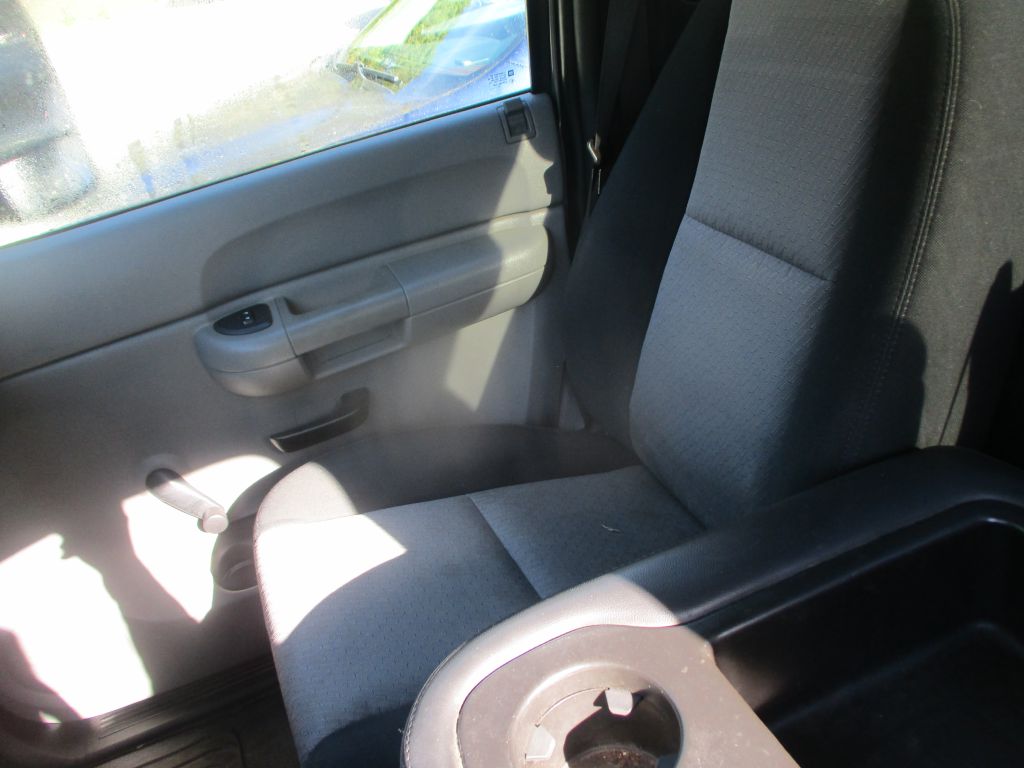 Photo 12 of this GMC SIERRA
