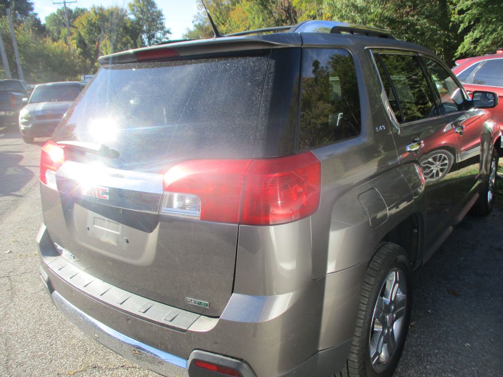 Photo 5 of this GMC TERRAIN
