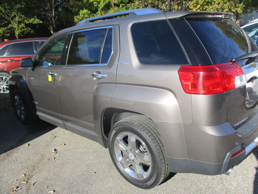 Photo 7 of this GMC TERRAIN
