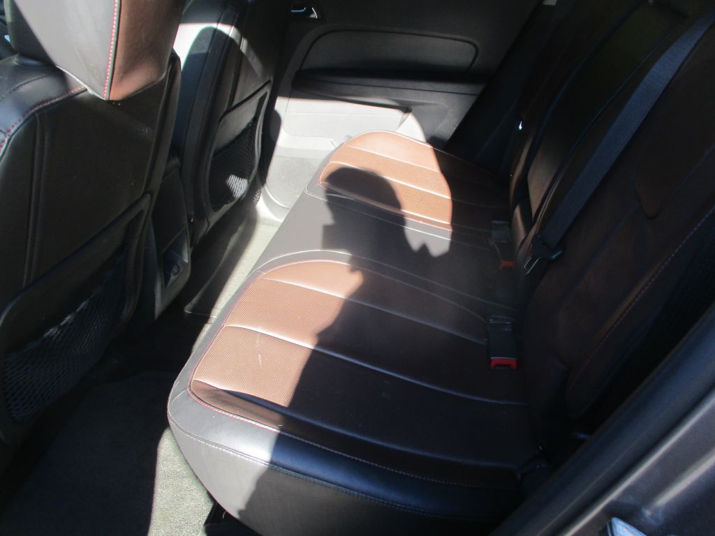 Photo 8 of this GMC TERRAIN