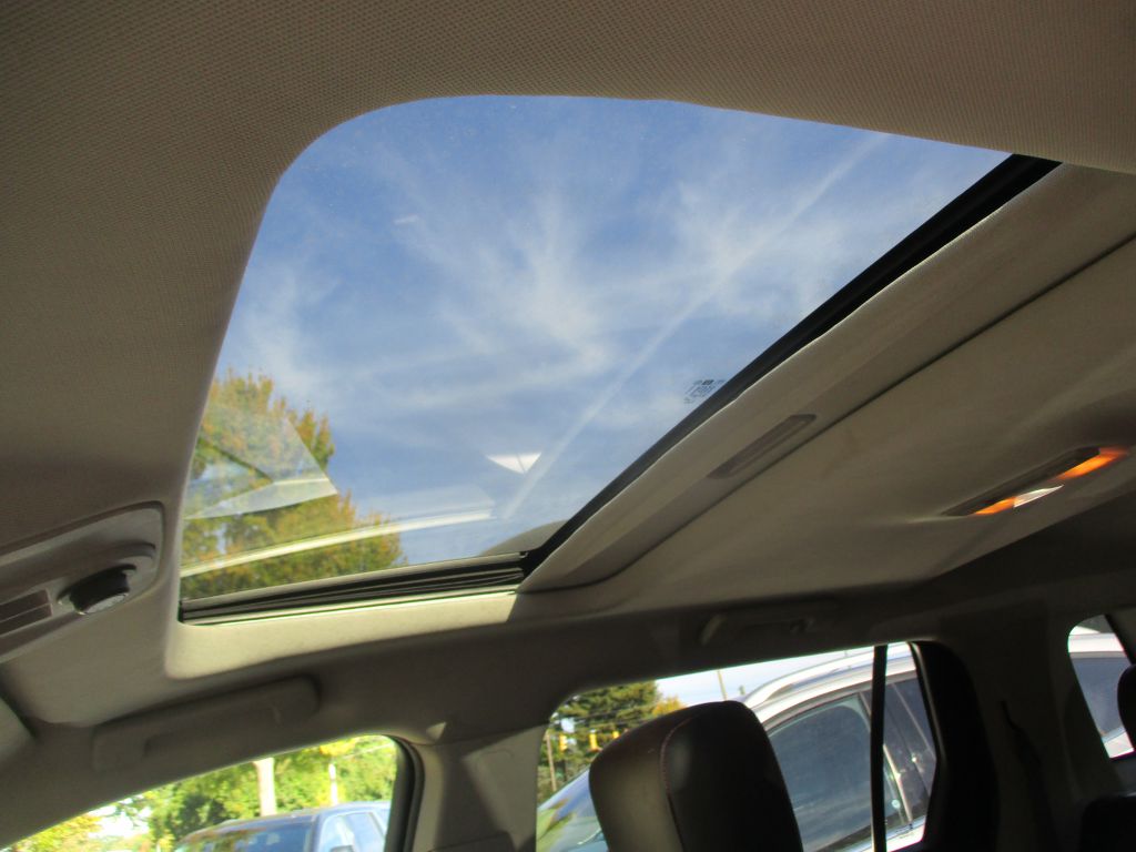 Photo 14 of this GMC TERRAIN