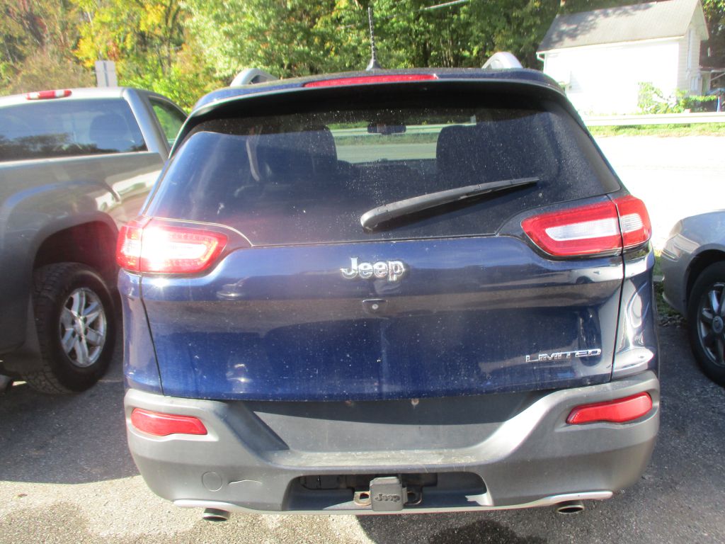 Photo 6 of this JEEP CHEROKEE