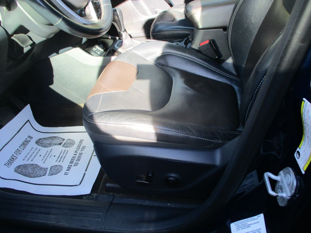 Photo 11 of this JEEP CHEROKEE