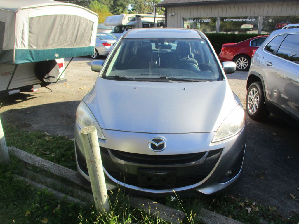 Photo 3 of this MAZDA 5