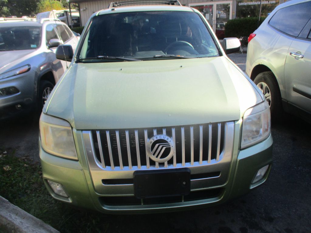 Photo 2 of this MERCURY MARINER