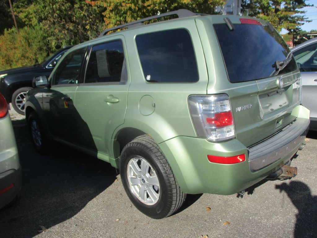 Photo 6 of this MERCURY MARINER