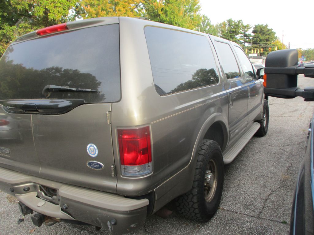 Photo 7 of this FORD EXCURSION