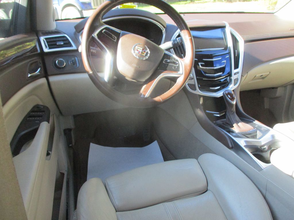 Photo 8 of this CADILLAC SRX