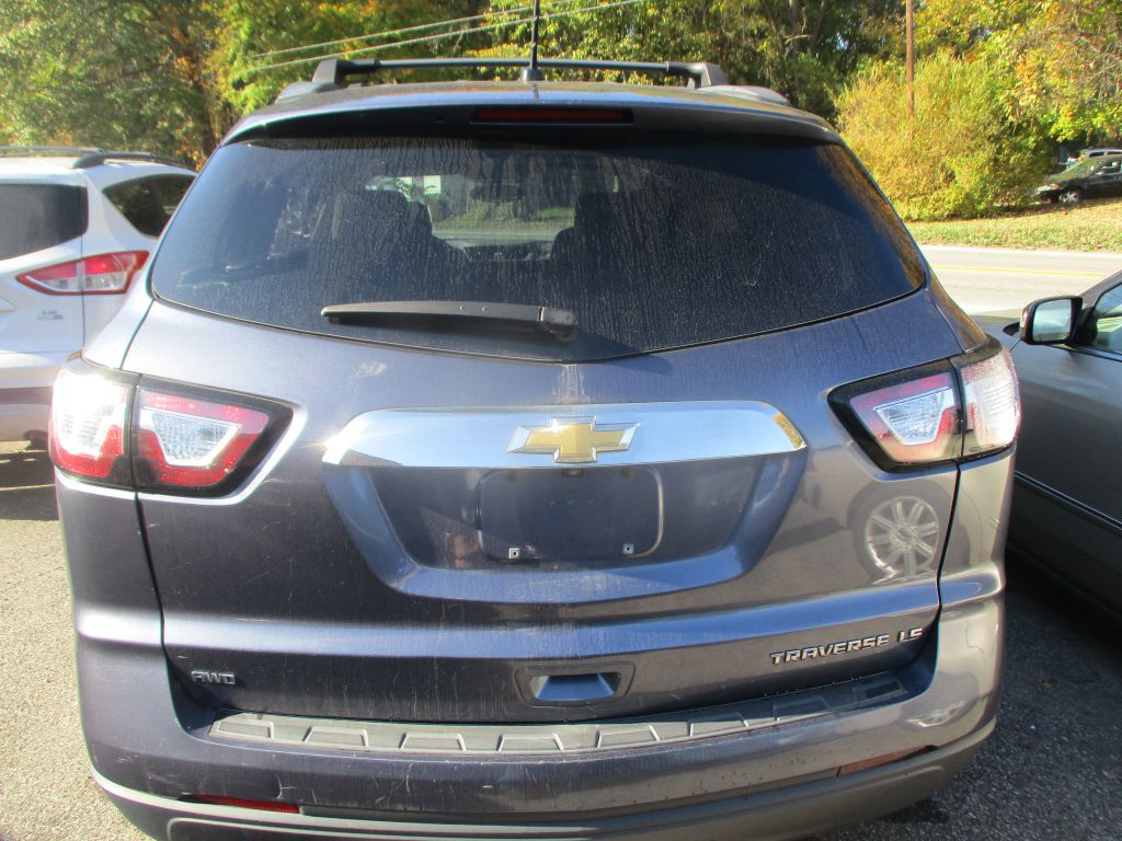 Photo 7 of this CHEVROLET TRAVERSE