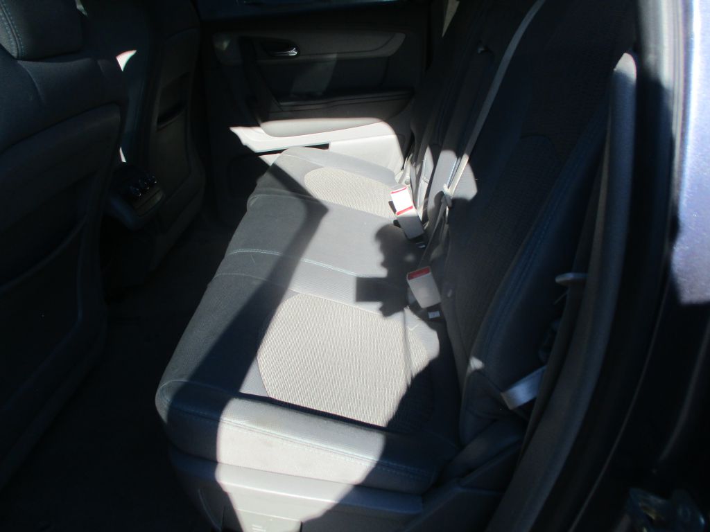 Photo 10 of this CHEVROLET TRAVERSE