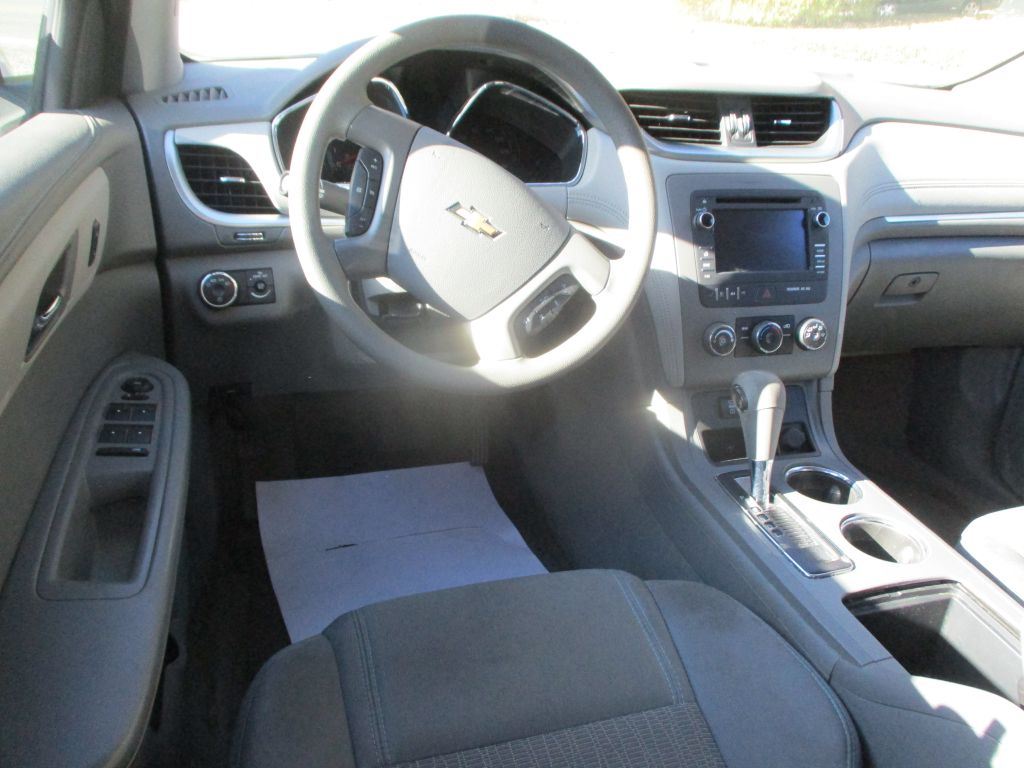 Photo 11 of this CHEVROLET TRAVERSE