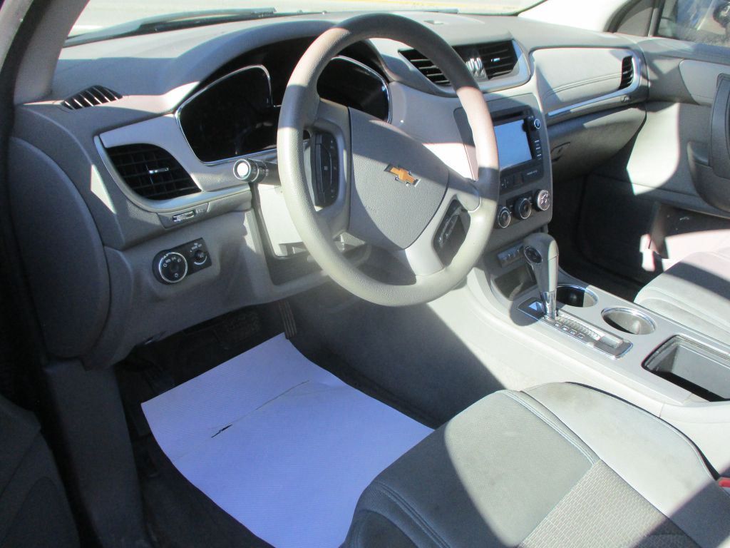 Photo 17 of this CHEVROLET TRAVERSE