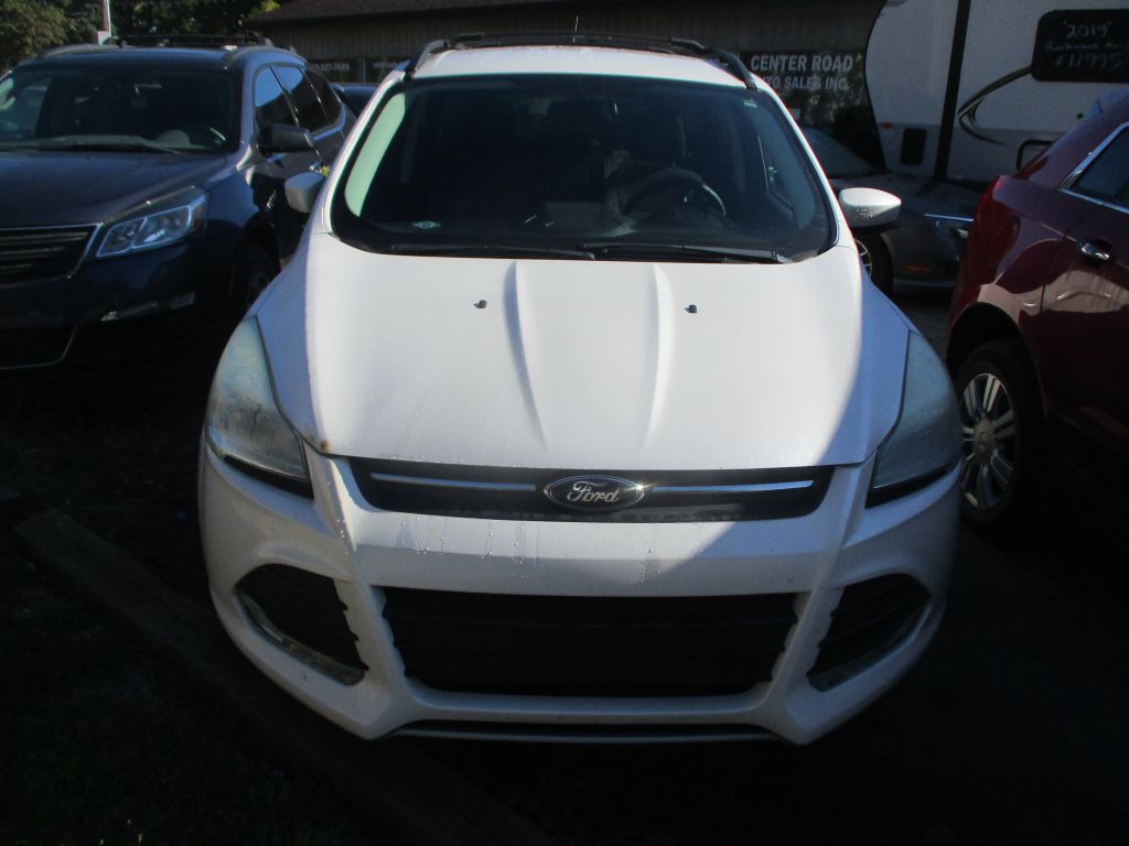 Photo 2 of this FORD ESCAPE