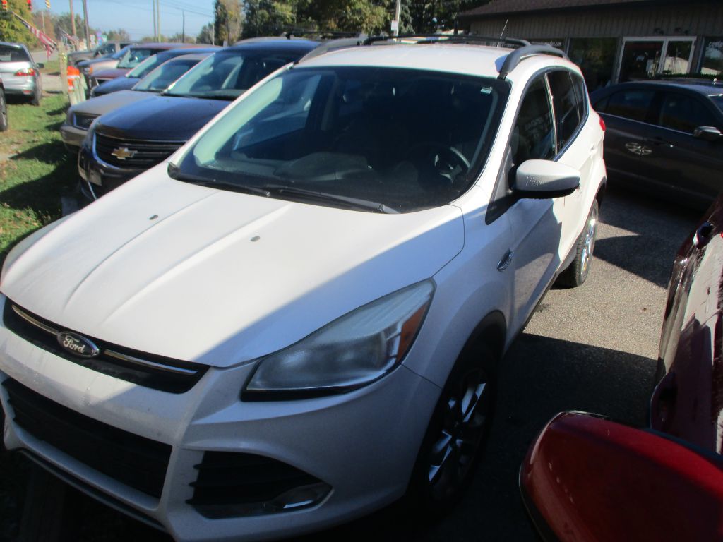 Photo 3 of this FORD ESCAPE