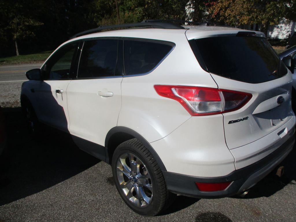 Photo 5 of this FORD ESCAPE