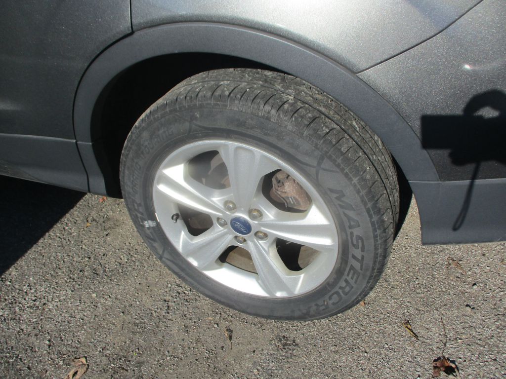 Photo 8 of this FORD ESCAPE