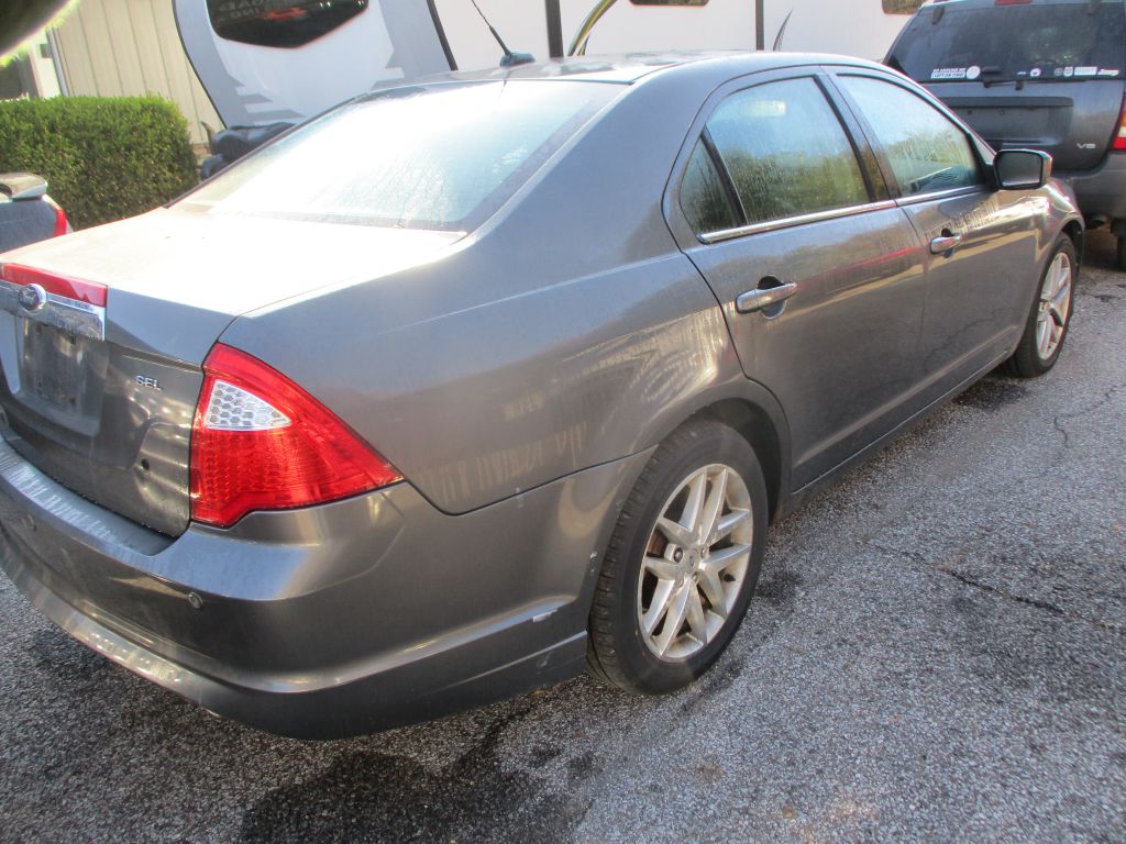 Photo 5 of this FORD FUSION