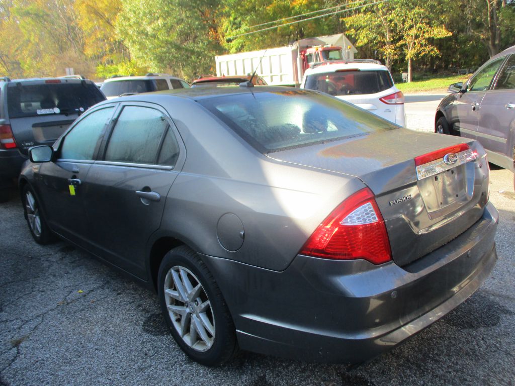 Photo 7 of this FORD FUSION
