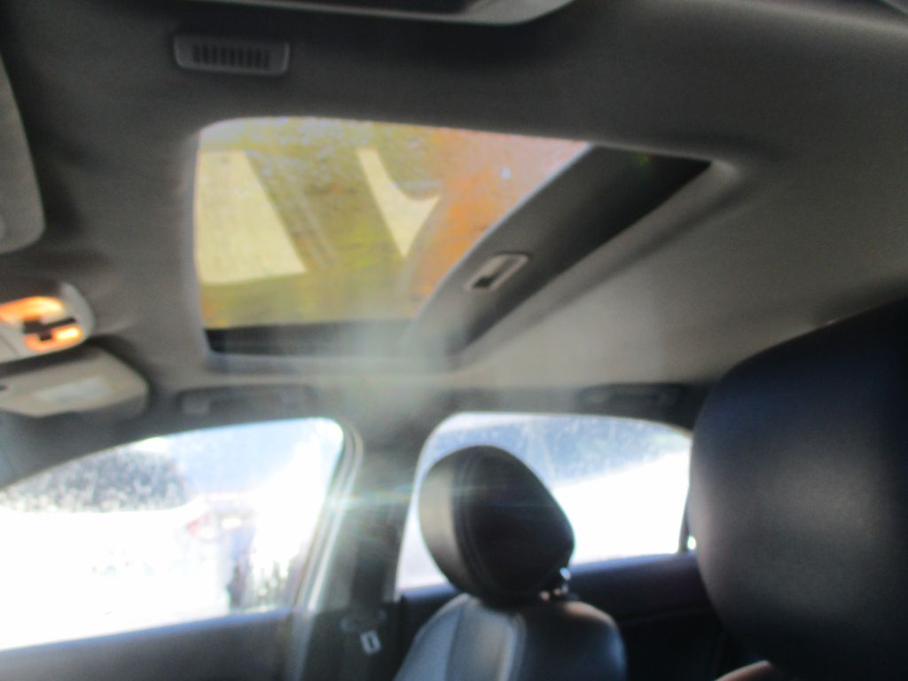 Photo 13 of this FORD FUSION