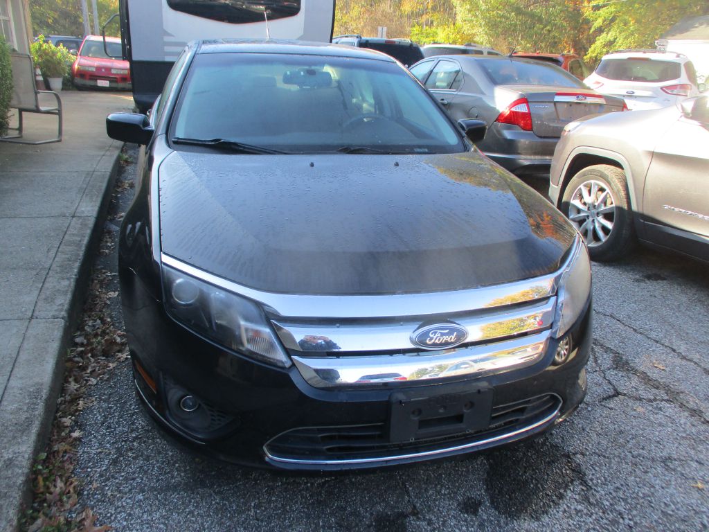 Photo 2 of this FORD FUSION