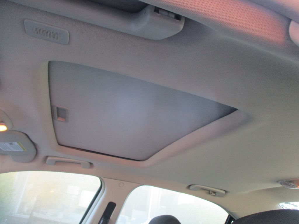 Photo 11 of this FORD FUSION