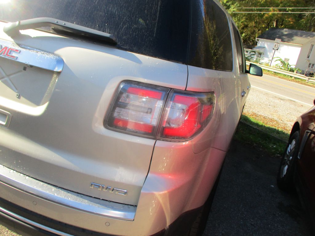 Photo 7 of this GMC ACADIA