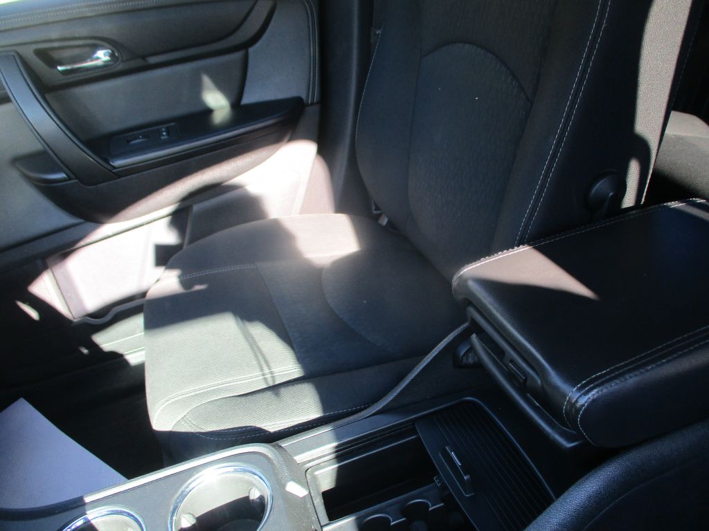 Photo 14 of this GMC ACADIA