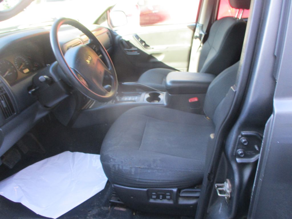 Photo 9 of this JEEP GRAND CHEROKEE