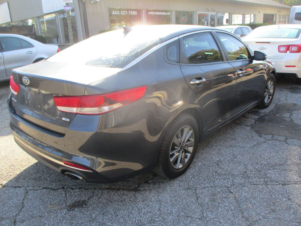 Photo 4 of this KIA OPTIMA