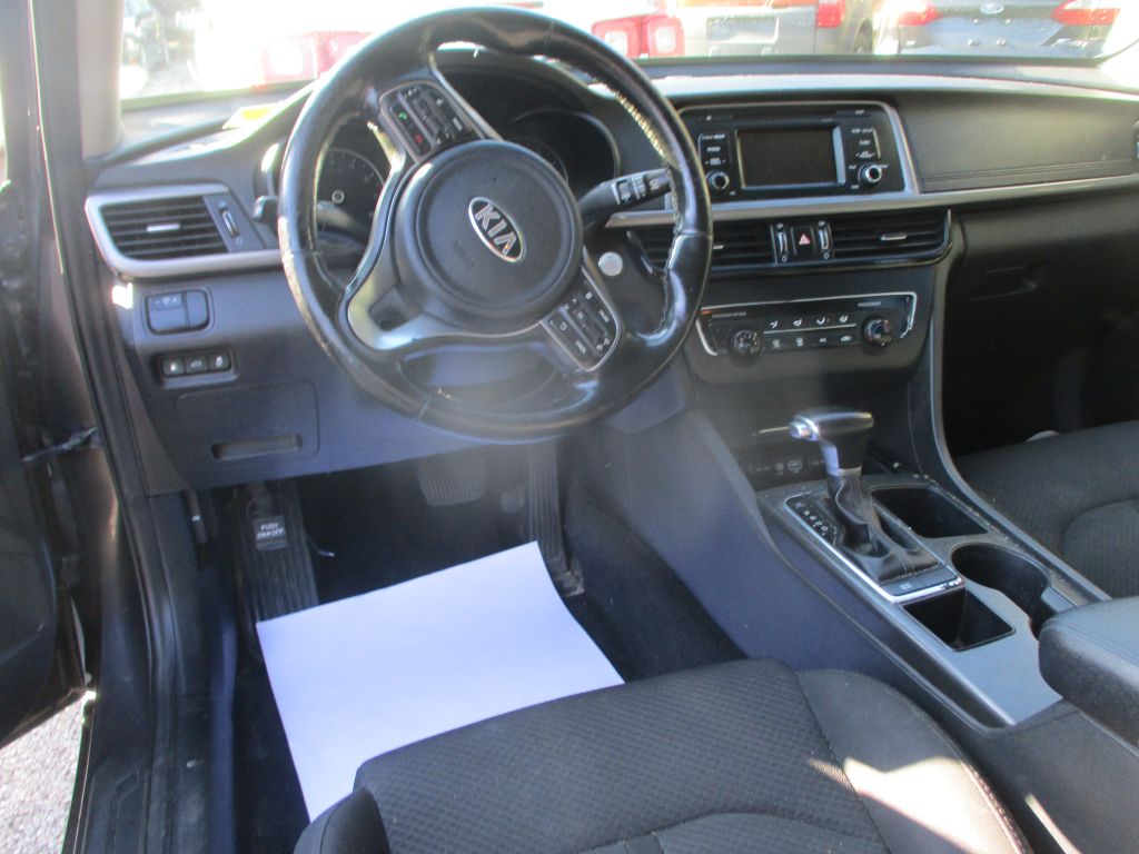 Photo 8 of this KIA OPTIMA